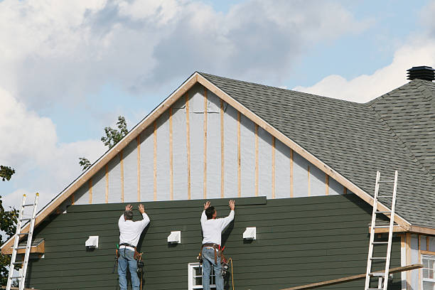 Professional Vinyl Siding technician working in Coats, NC
